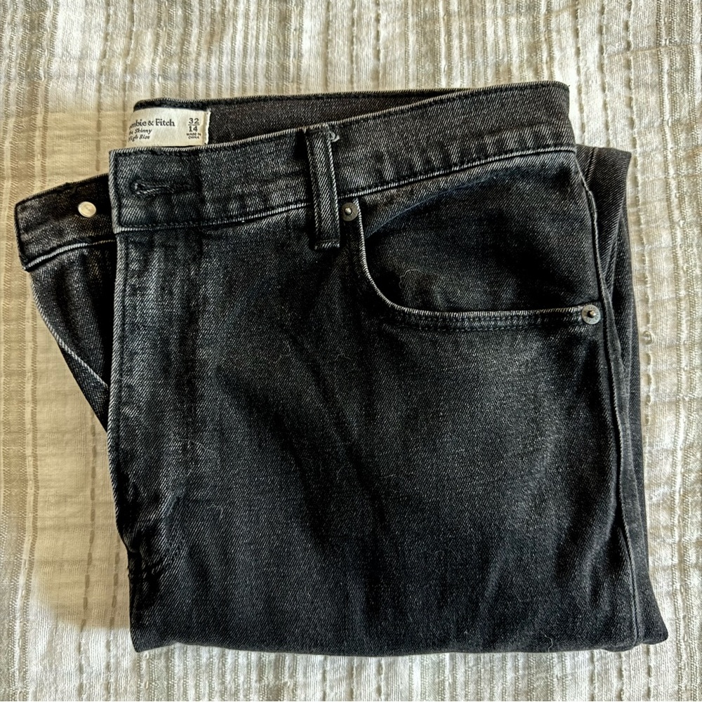 Abercrombie & Fitch Black High Rise Jeans with Slit Ankle